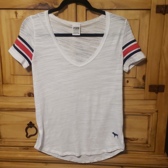 PINK Victoria's Secret Tops - 💜Victoria's Secret PINK Tee Red White and Blue